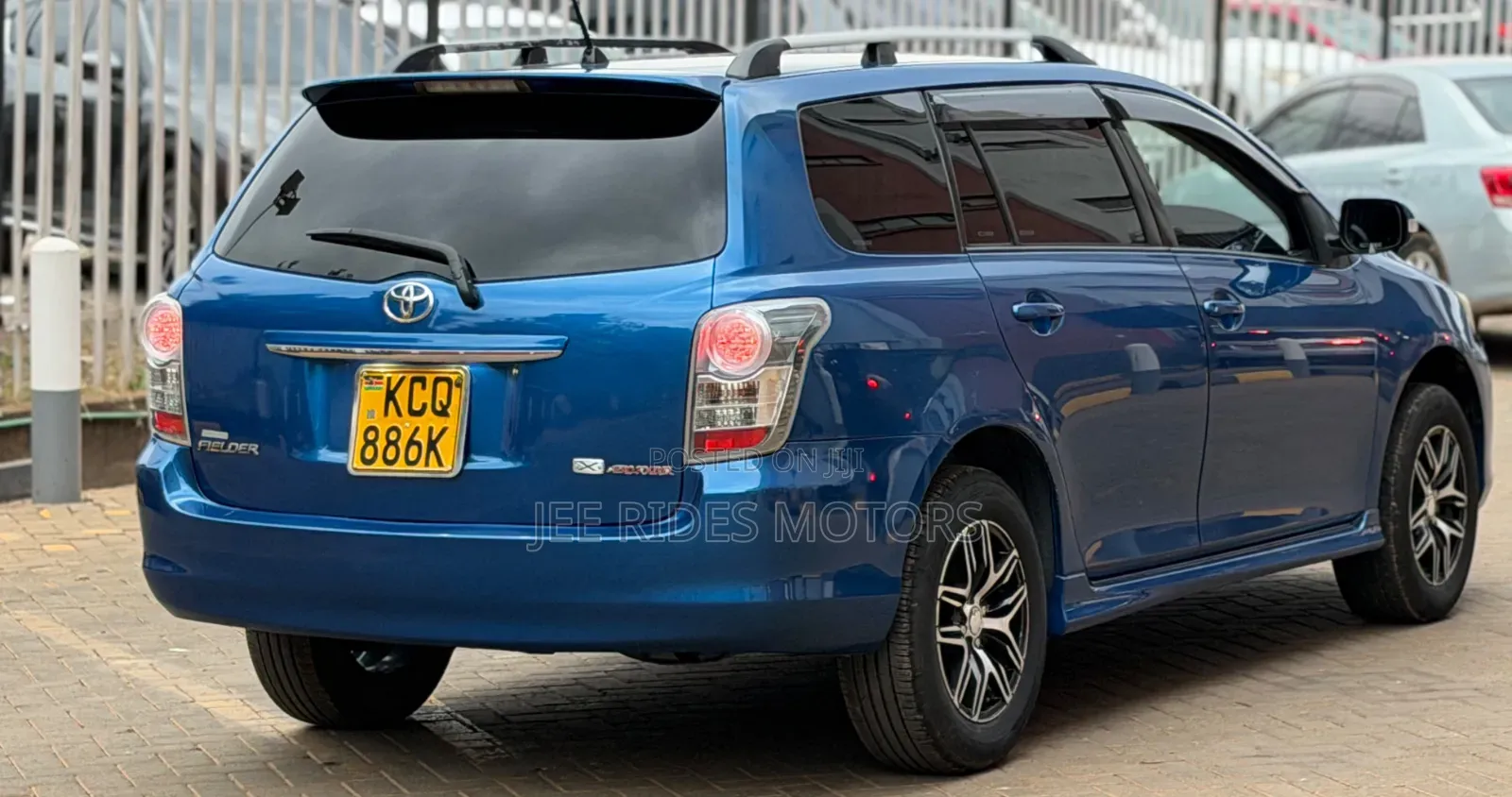 Toyota Corolla Fielder 2011 Blue