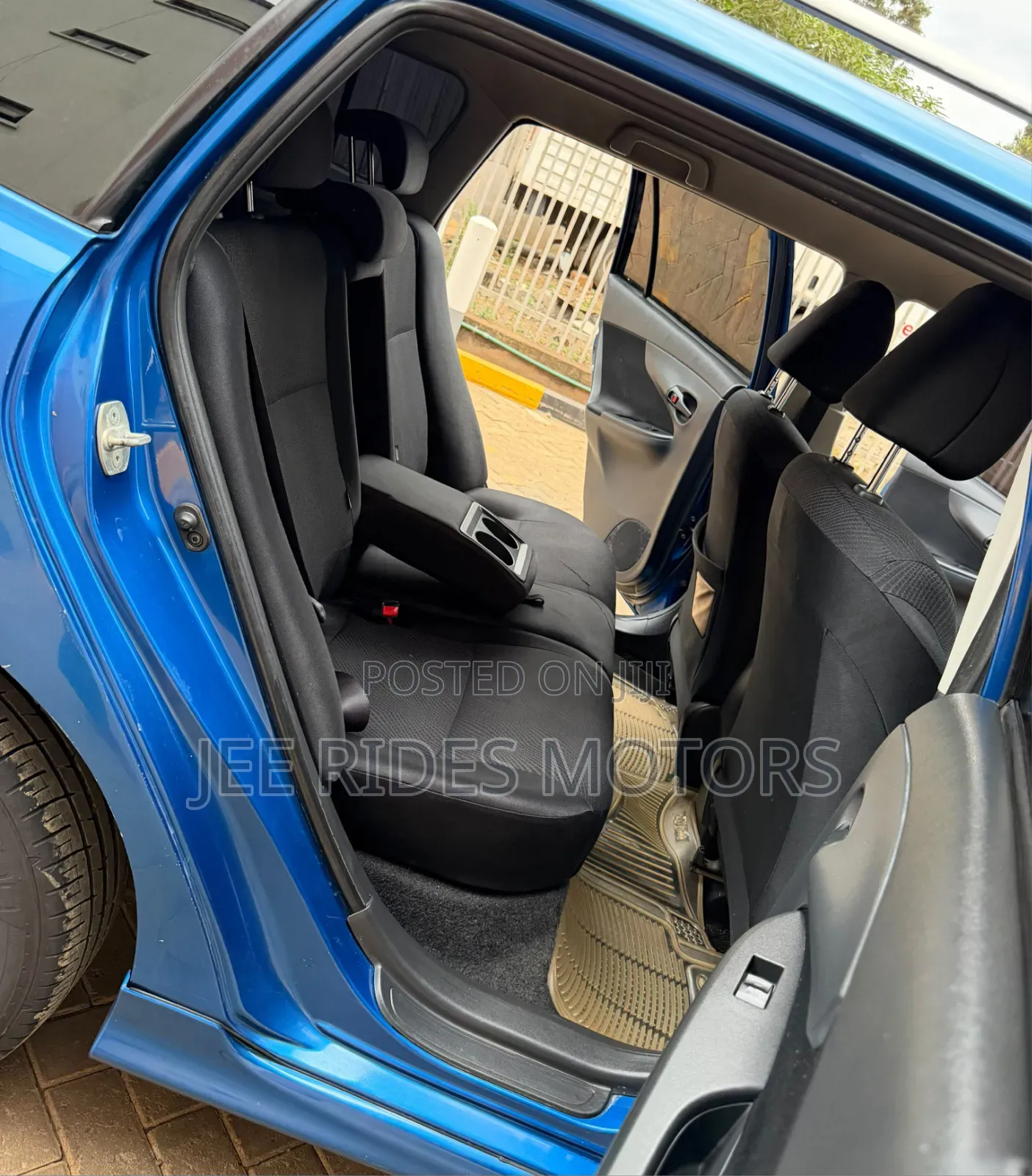 Toyota Corolla Fielder 2011 Blue