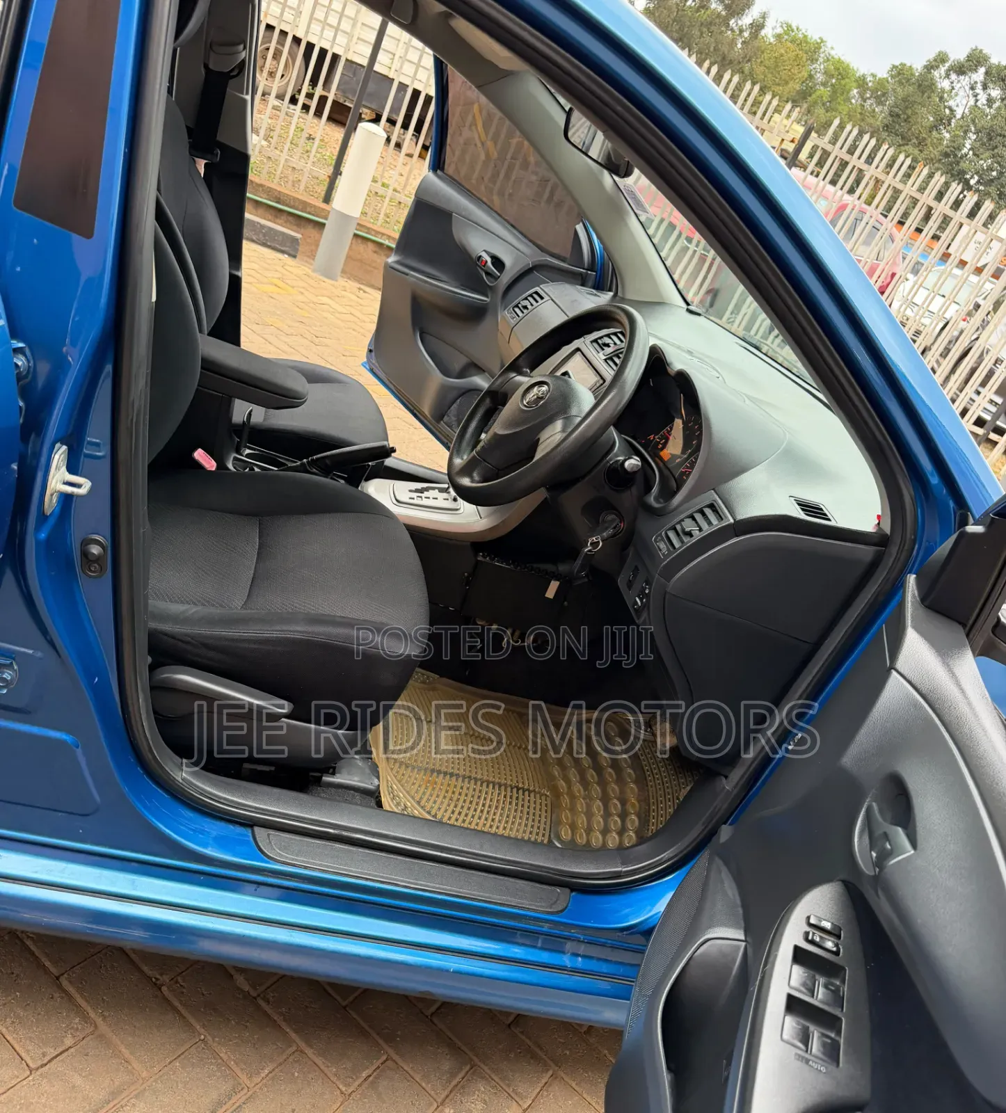 Toyota Corolla Fielder 2011 Blue