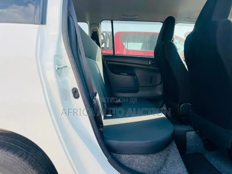 Toyota Succeed 2019