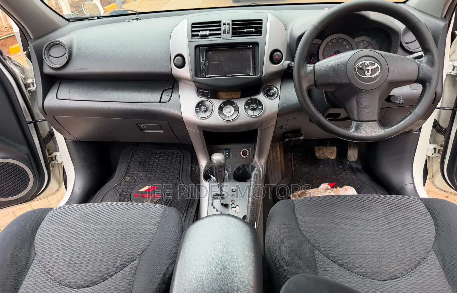 Toyota RAV4 2008 Off white