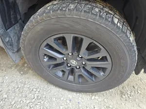 Toyota Land Cruiser Prado 2022