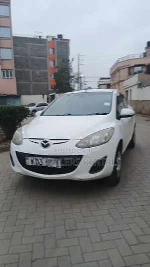 MazdaDemio - Pearl White