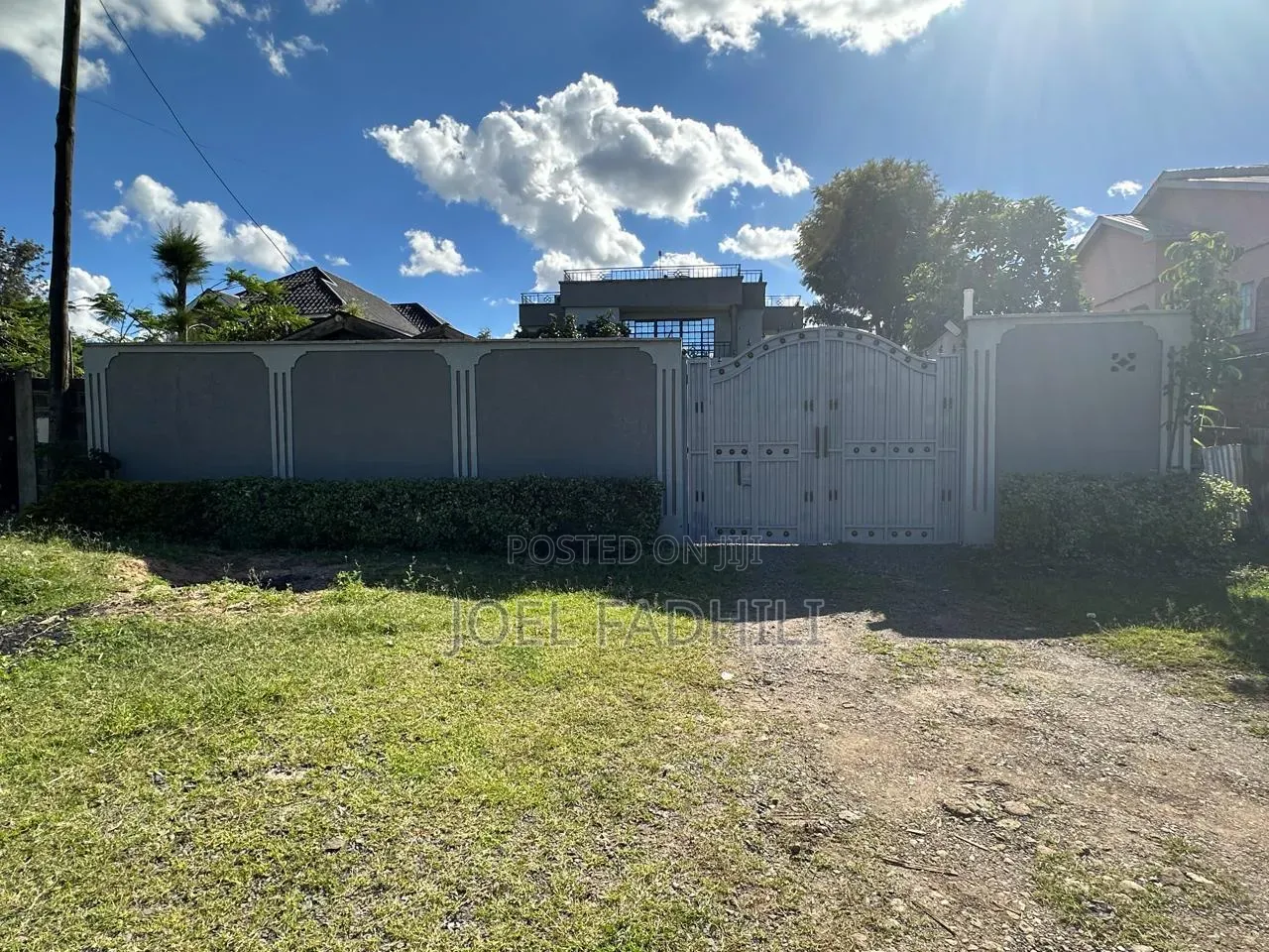 5bdrm Mansion in Baraka Court, Junction/Benedicta for sale
