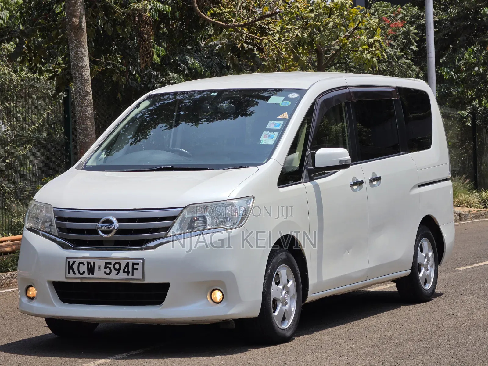 Nissan Serena 2012 White