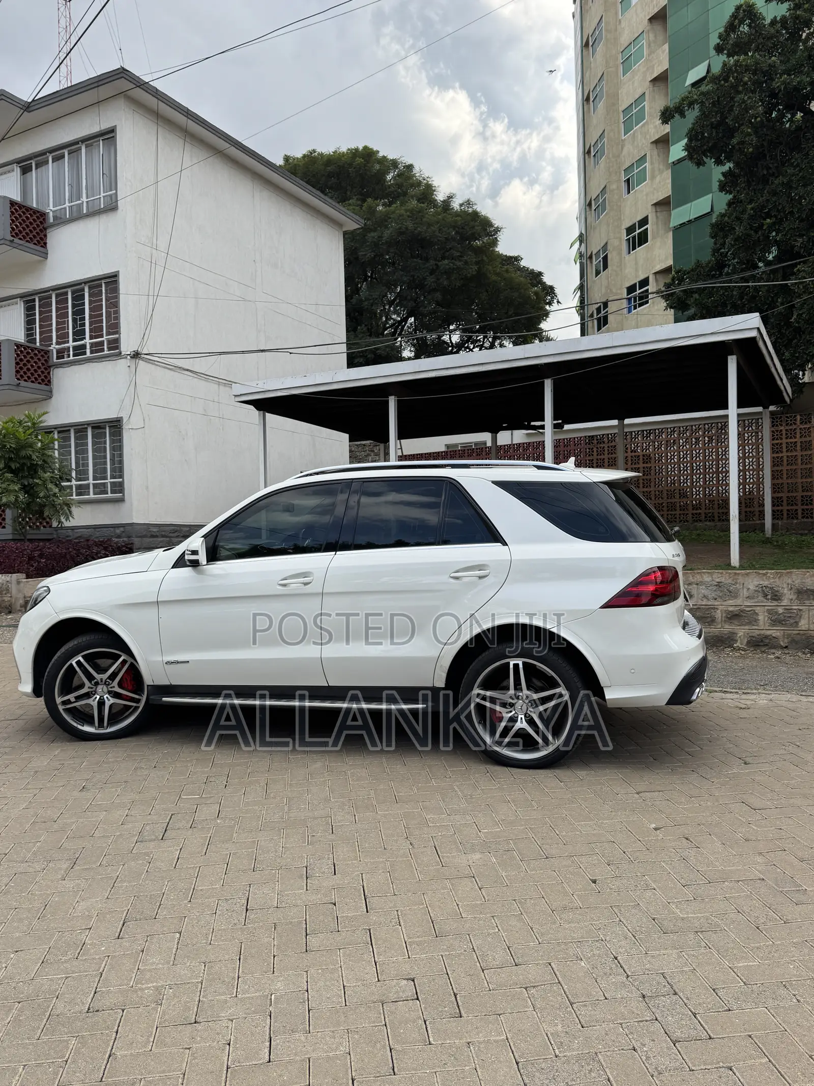 Mercedes-Benz M Class 2013 White