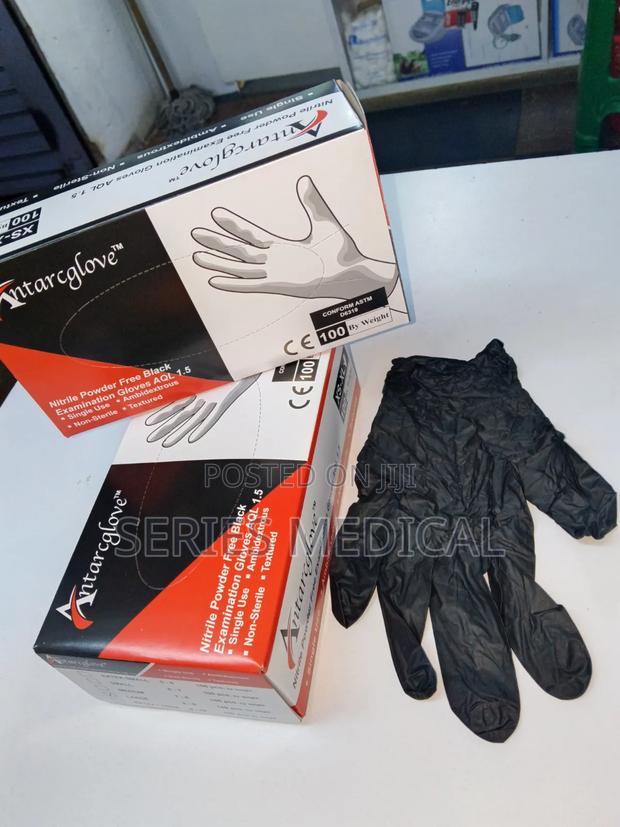 Nitrile Black Gloves - thumbnail 2