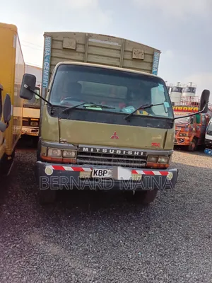 Mitsubishi Canter Fh215j