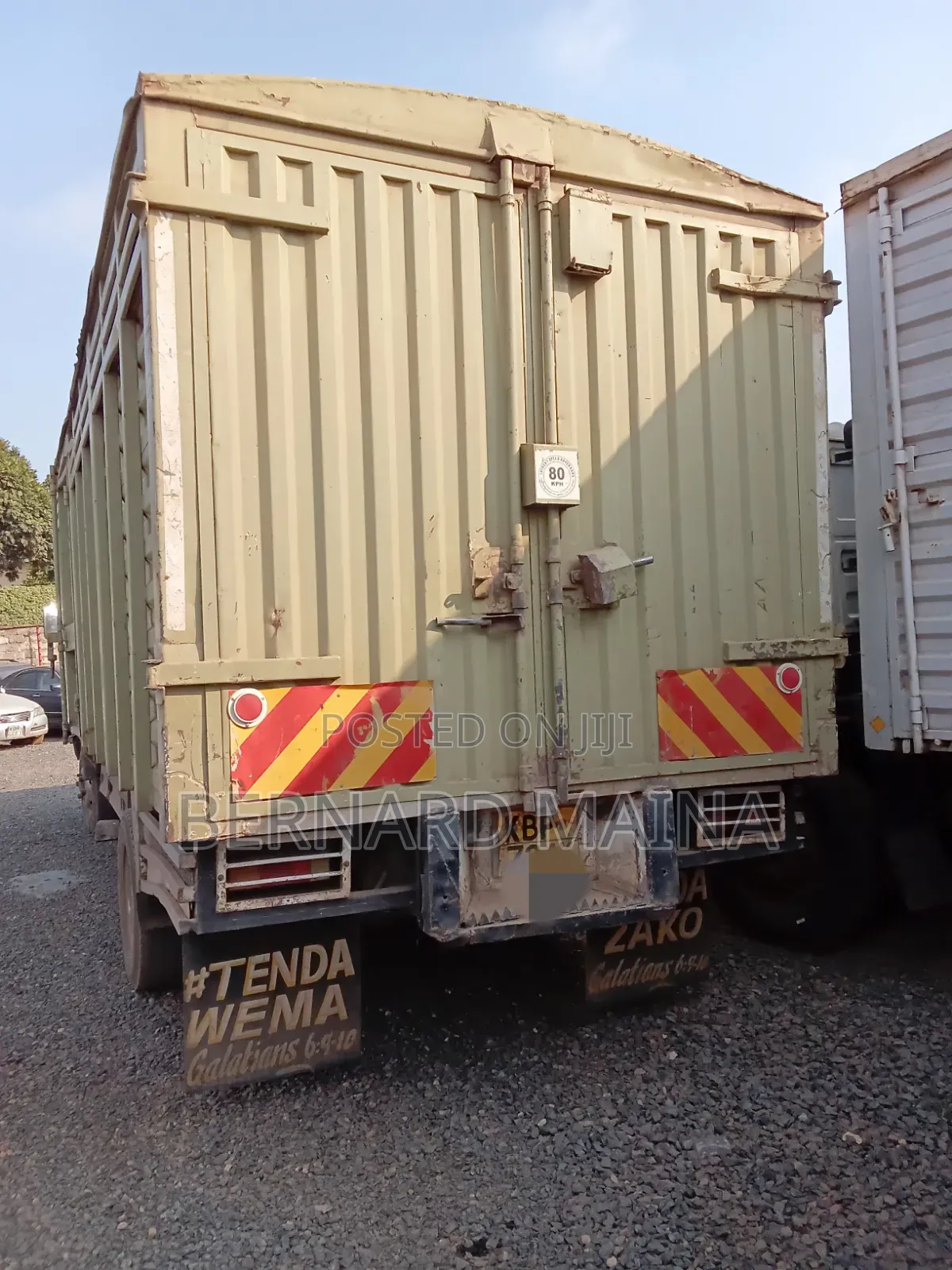 Mitsubishi Canter Fh215j