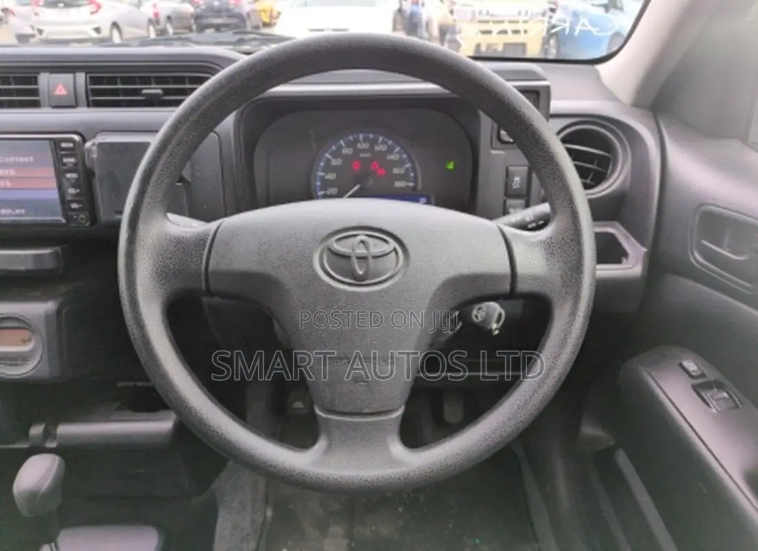 Toyota Probox 1.5 Hybrid DX Comfort 2021 Silver