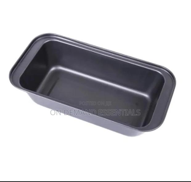 Nonstick Cake/Loaf Baking Tray Size: 28cm Material: Carbon Steel