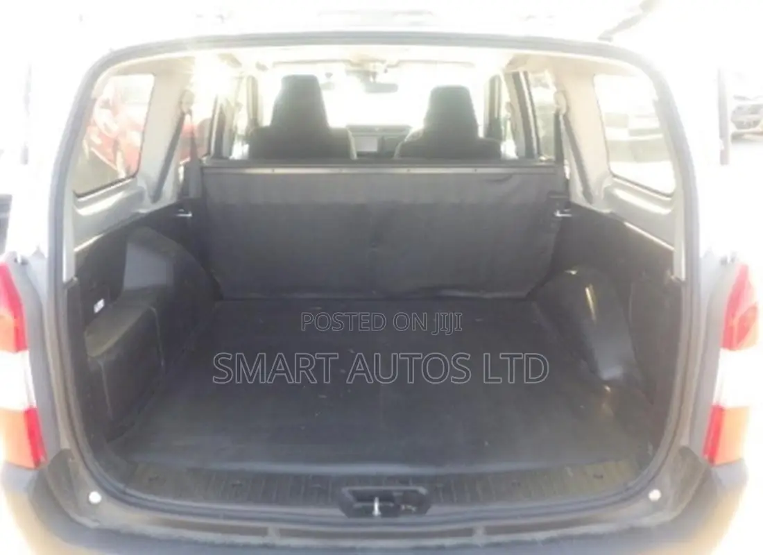 Toyota Probox 1.5 Hybrid DX 2020
