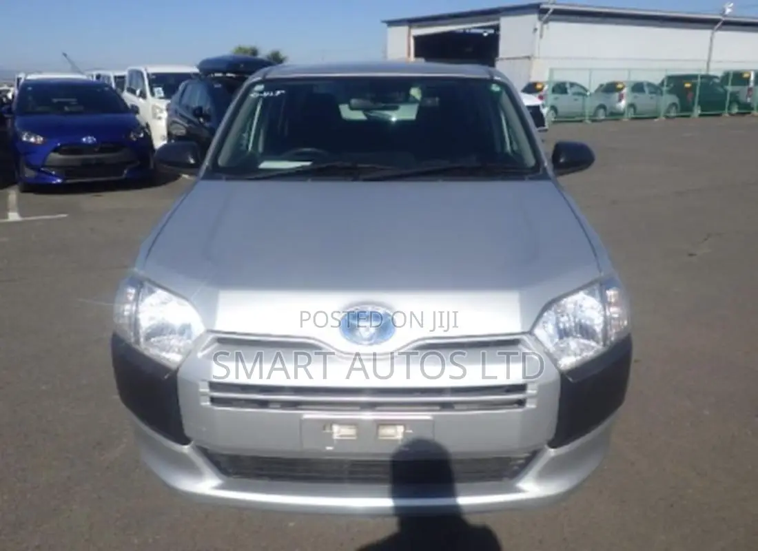 Toyota Probox 1.5 Hybrid DX 2020