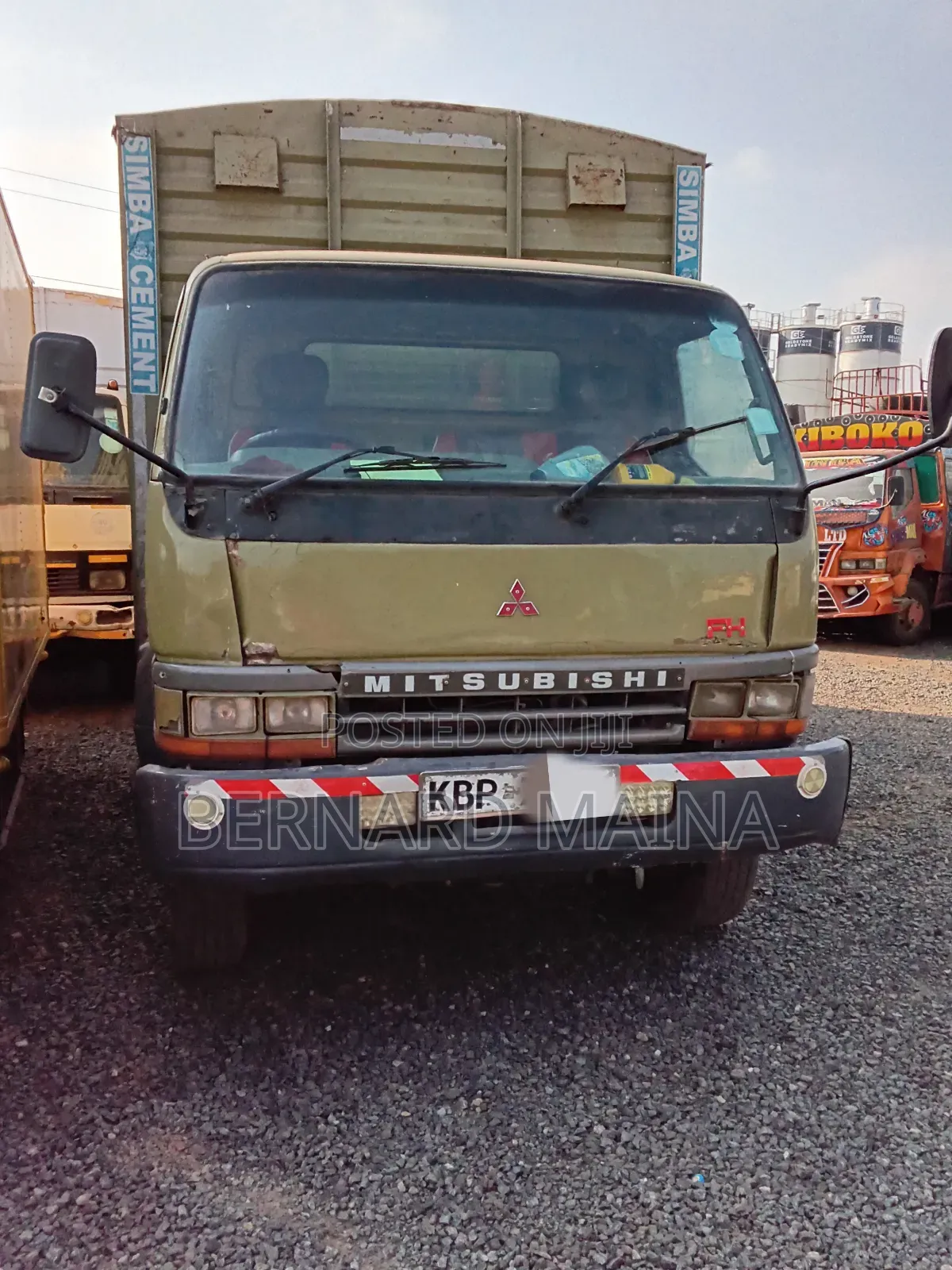 Mitsubishi Canter Fh215j