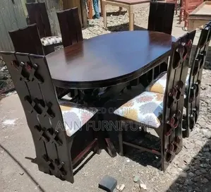 Dinning Table 6seater Brown