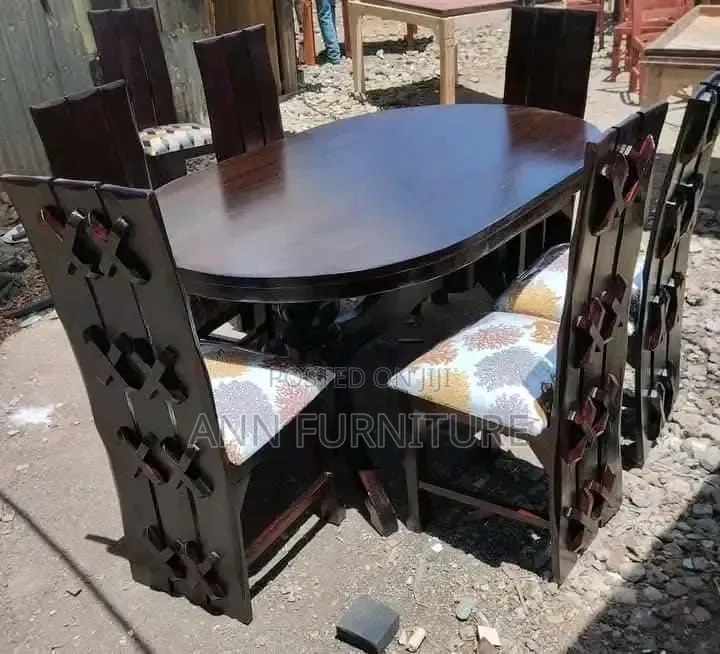 Dinning Table 6seater Brown