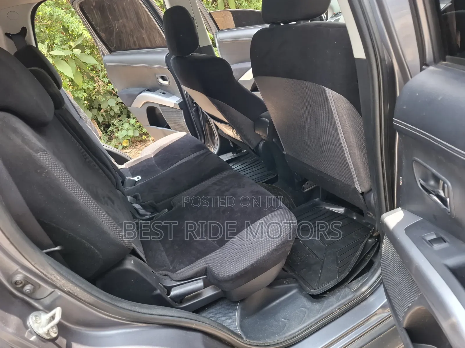 Mitsubishi Outlander 2011 Gray