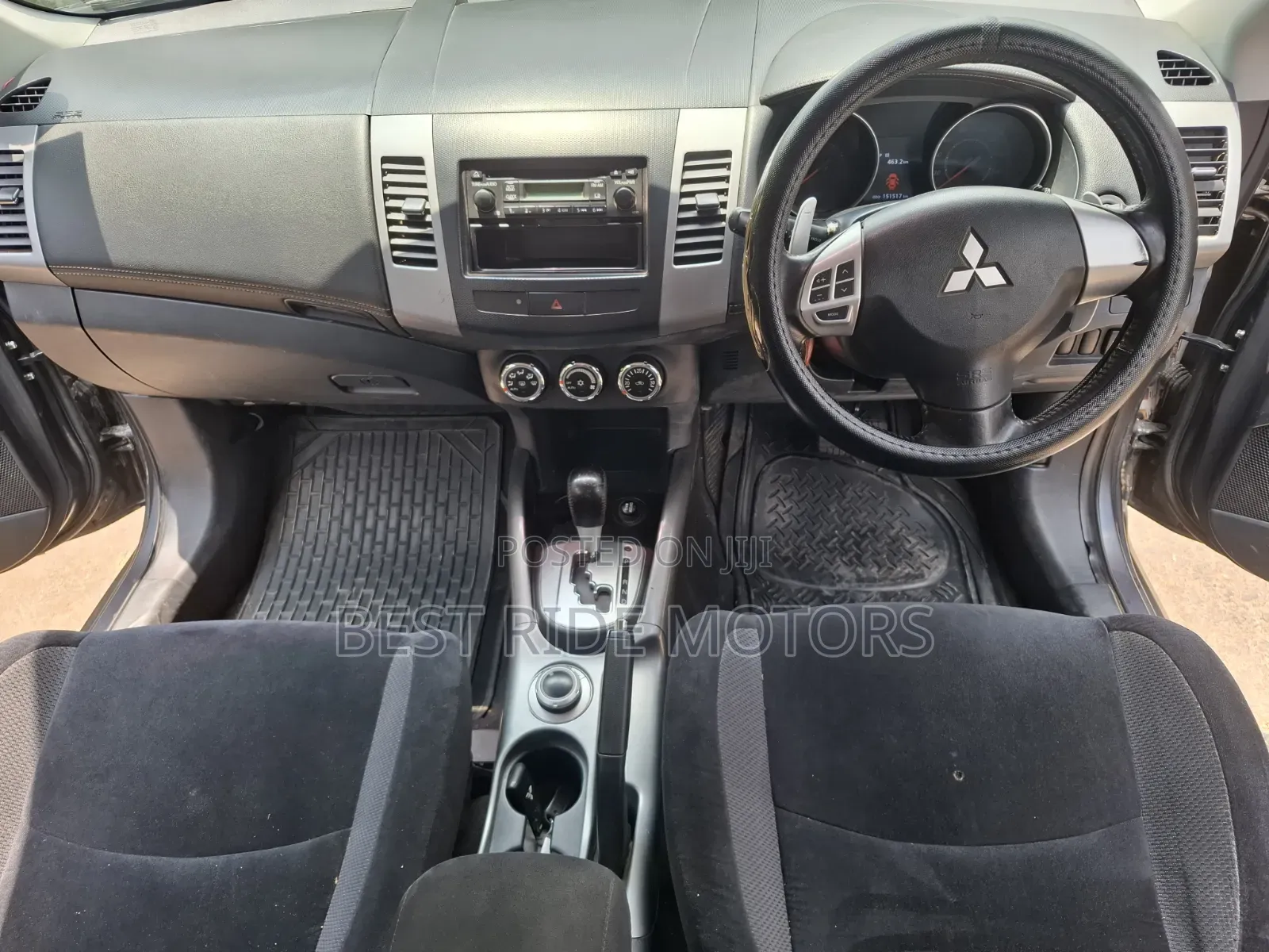 Mitsubishi Outlander 2011 Gray