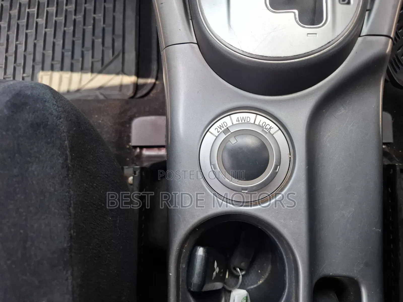 Mitsubishi Outlander 2011 Gray