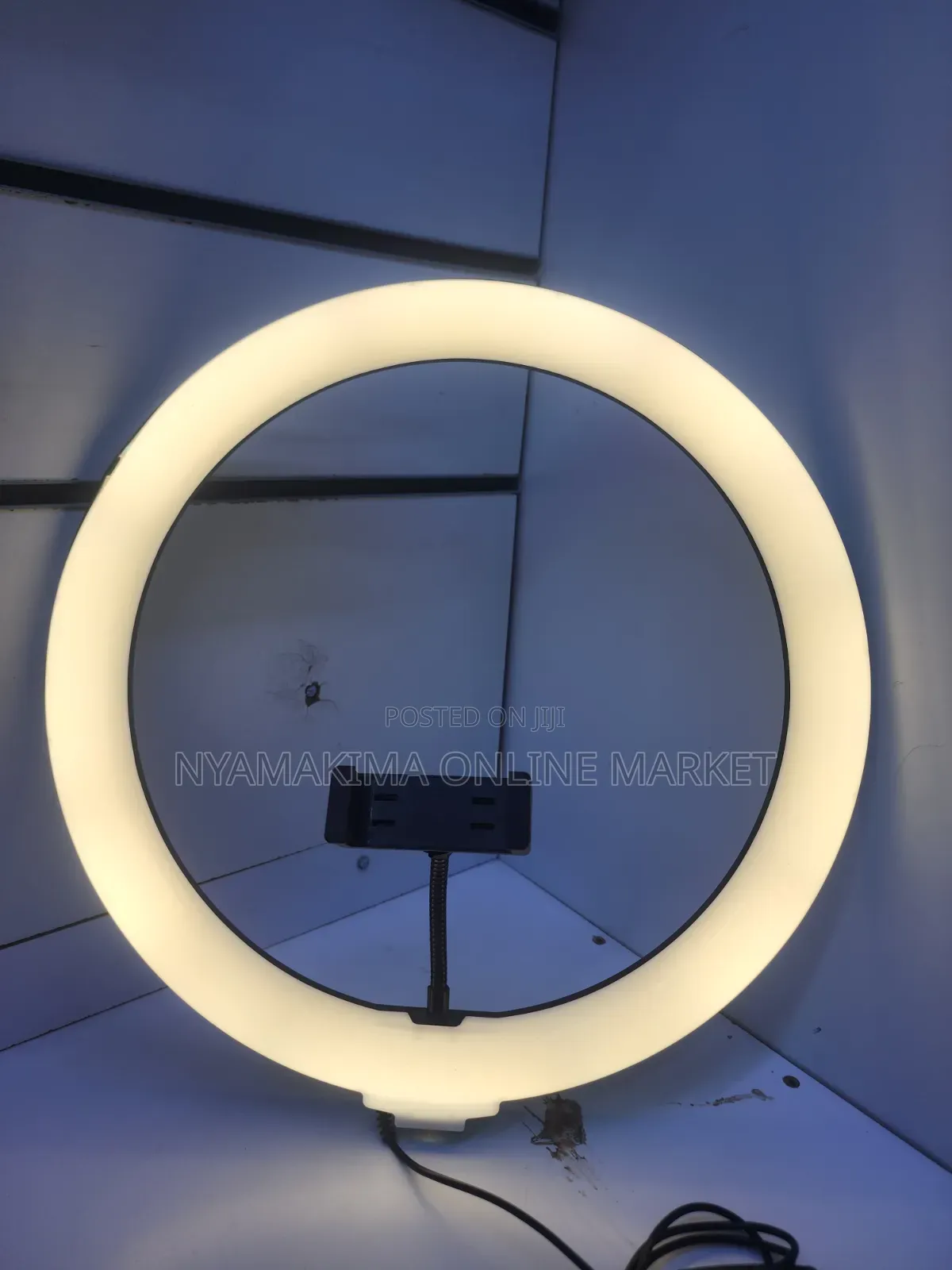 Led Ringlight LJJ-36 14" With Tripod Stand
