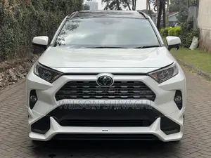 Toyota RAV4 2020 White