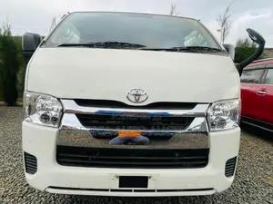 Toyota HiAce 2020