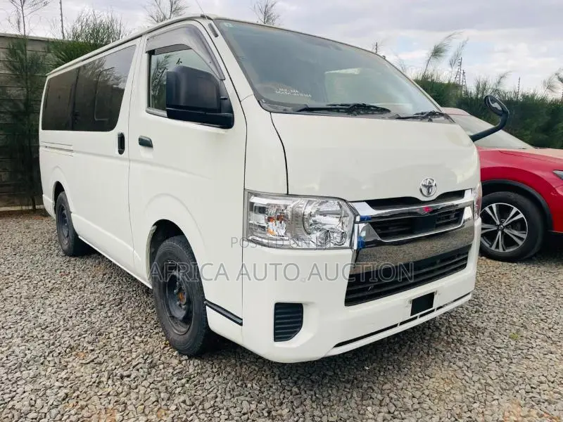 Toyota HiAce 2020