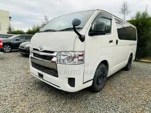 Toyota HiAce 2020