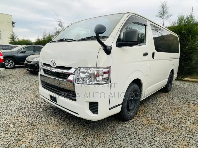 Toyota HiAce 2020