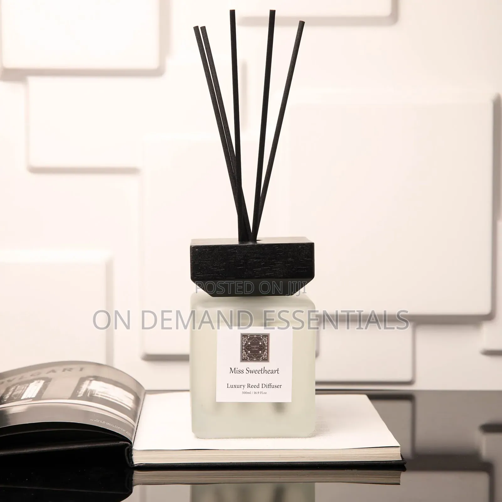 Luxury Reed Diffuser (R-23)
 Capacity: 500ml