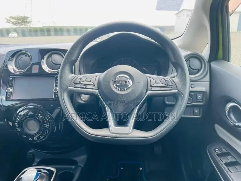 Nissan Note 1.2 Hybrid 2020 Green