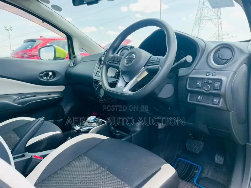 Nissan Note 1.2 Hybrid 2020 Green