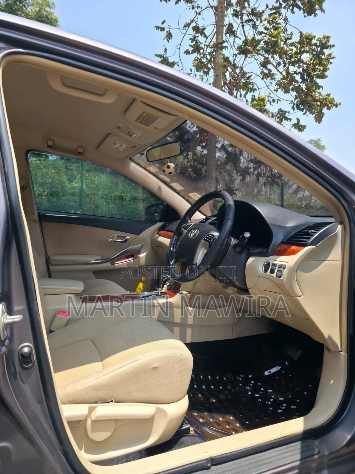Toyota Premio 2014