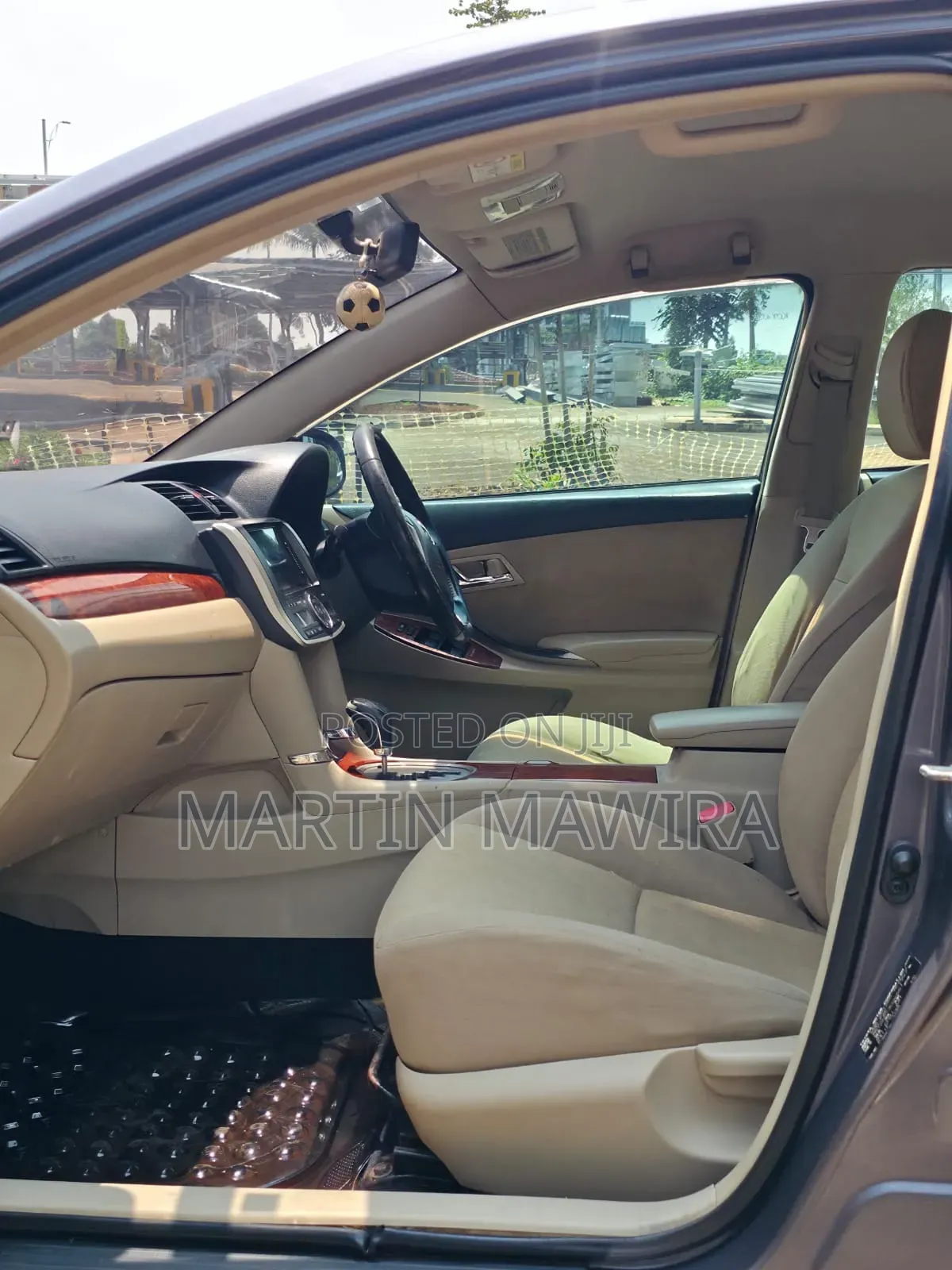 Toyota Premio 2014