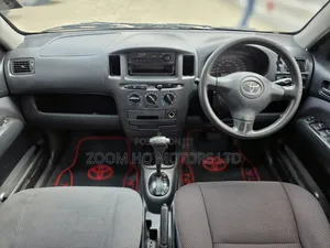 Toyota Succeed 2010 Silver