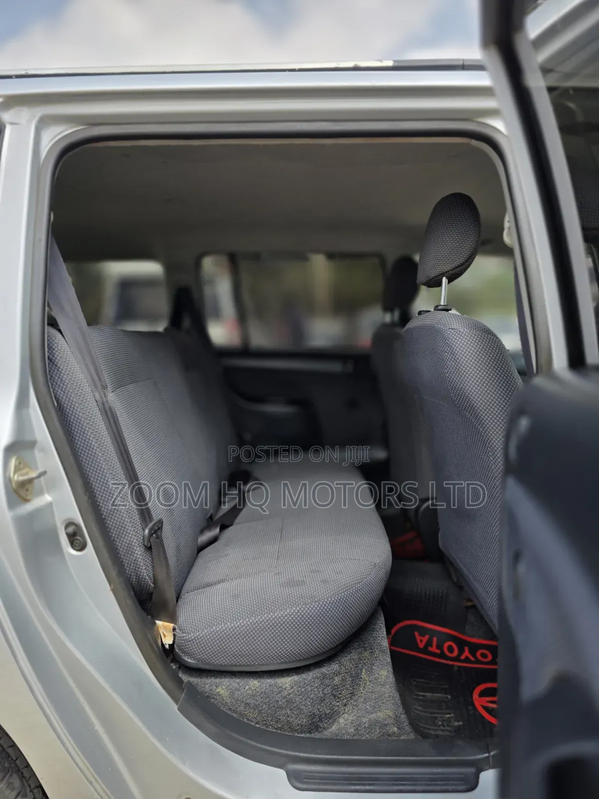 Toyota Succeed 2010 Silver