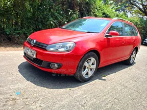 Volkswagen Golf 2013 Red