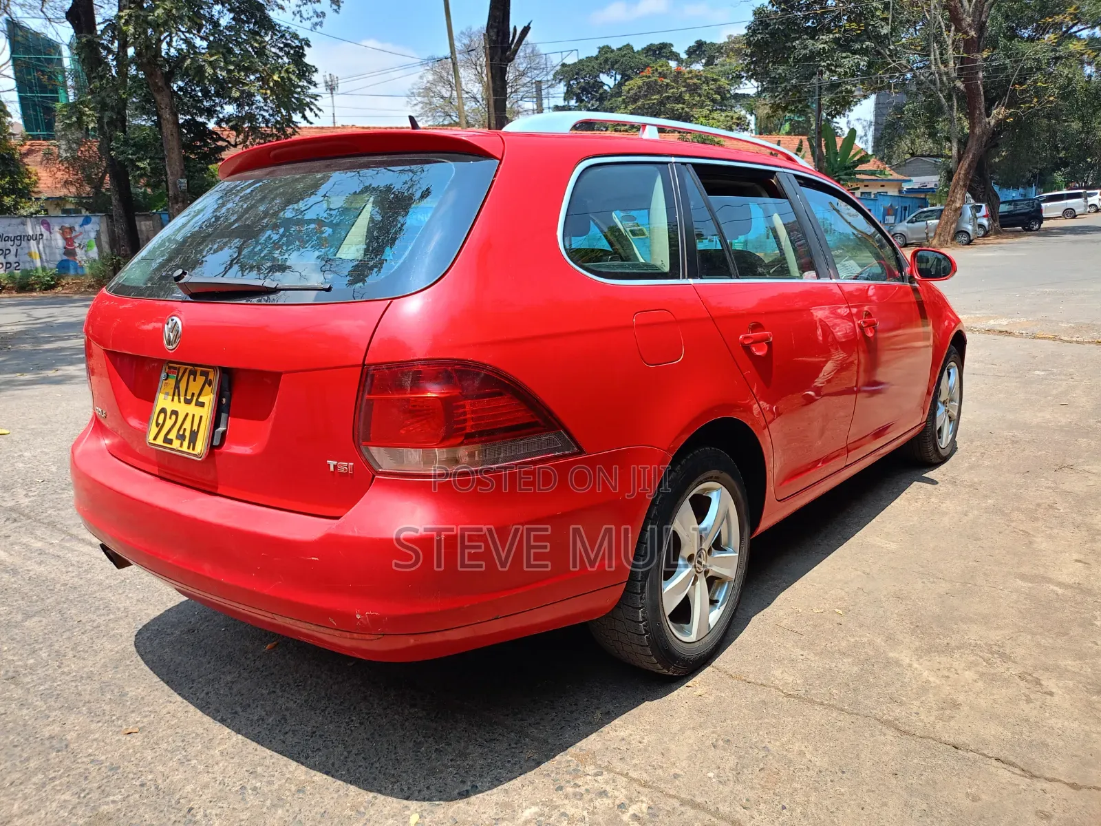 Volkswagen Golf 2013 Red