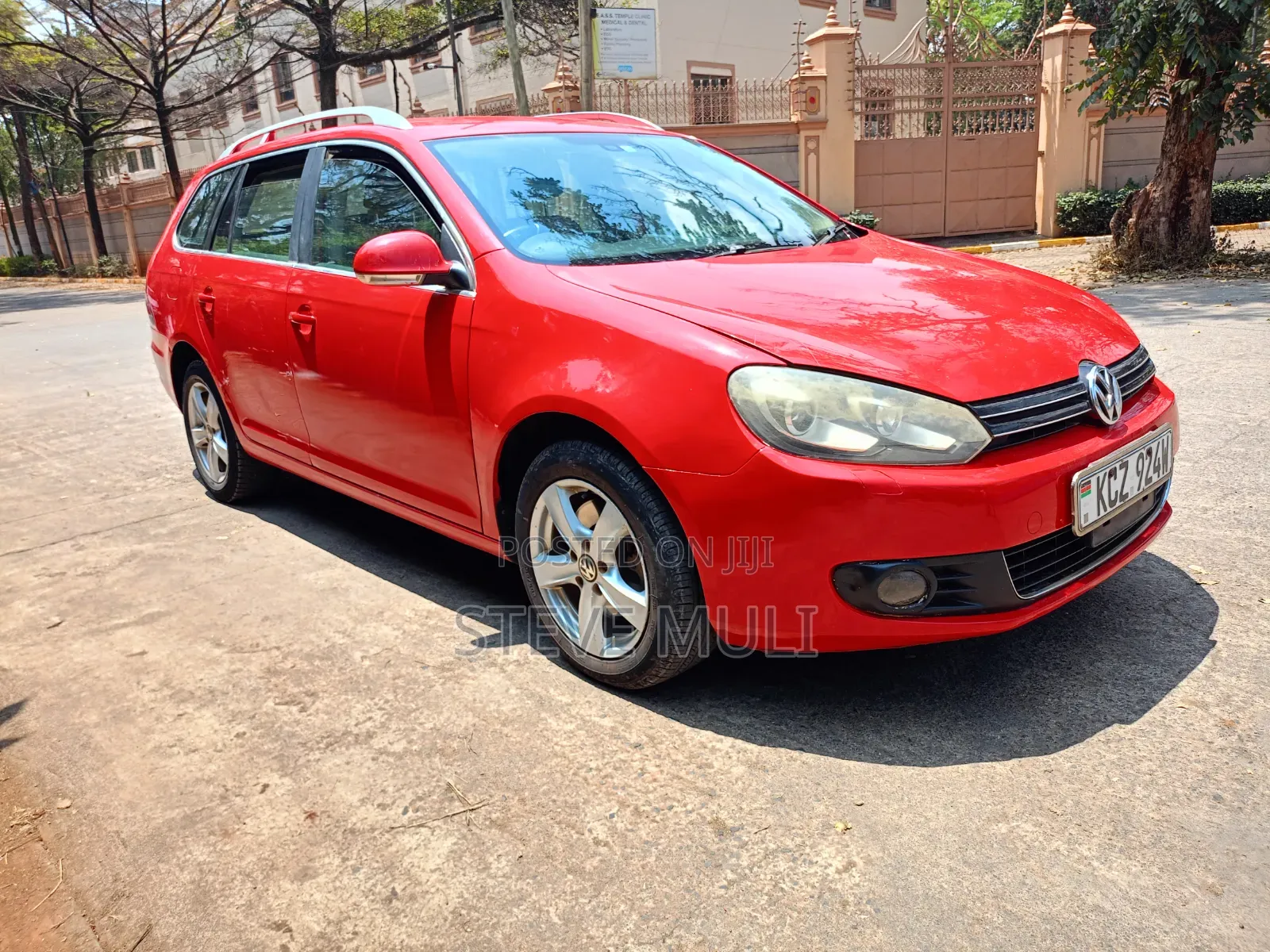 Volkswagen Golf 2013 Red