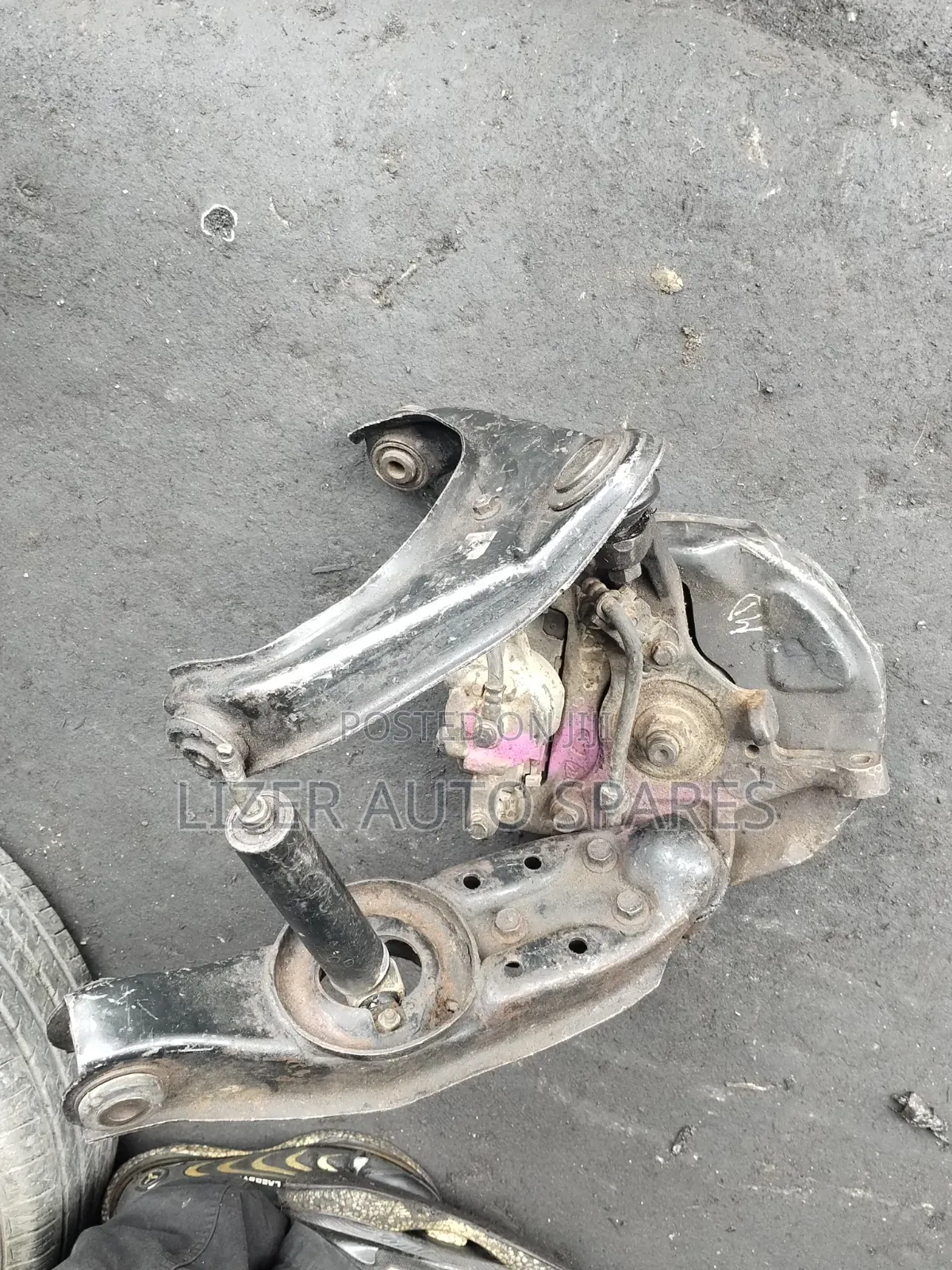 Hub L200 2wd