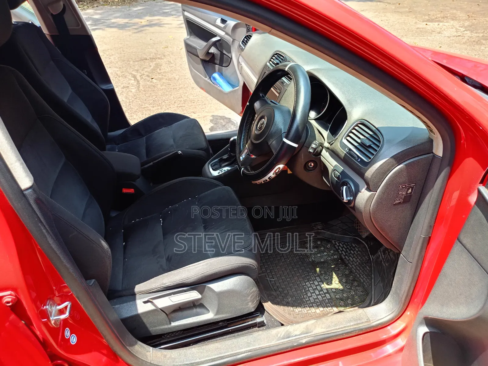 Volkswagen Golf 2013 Red