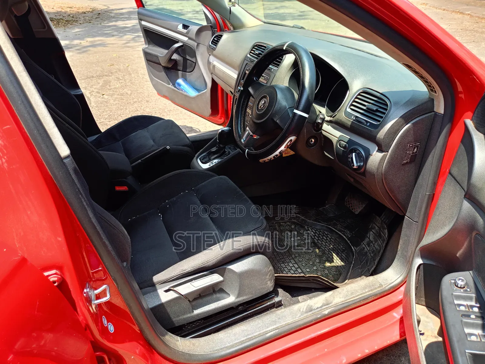 Volkswagen Golf 2013 Red