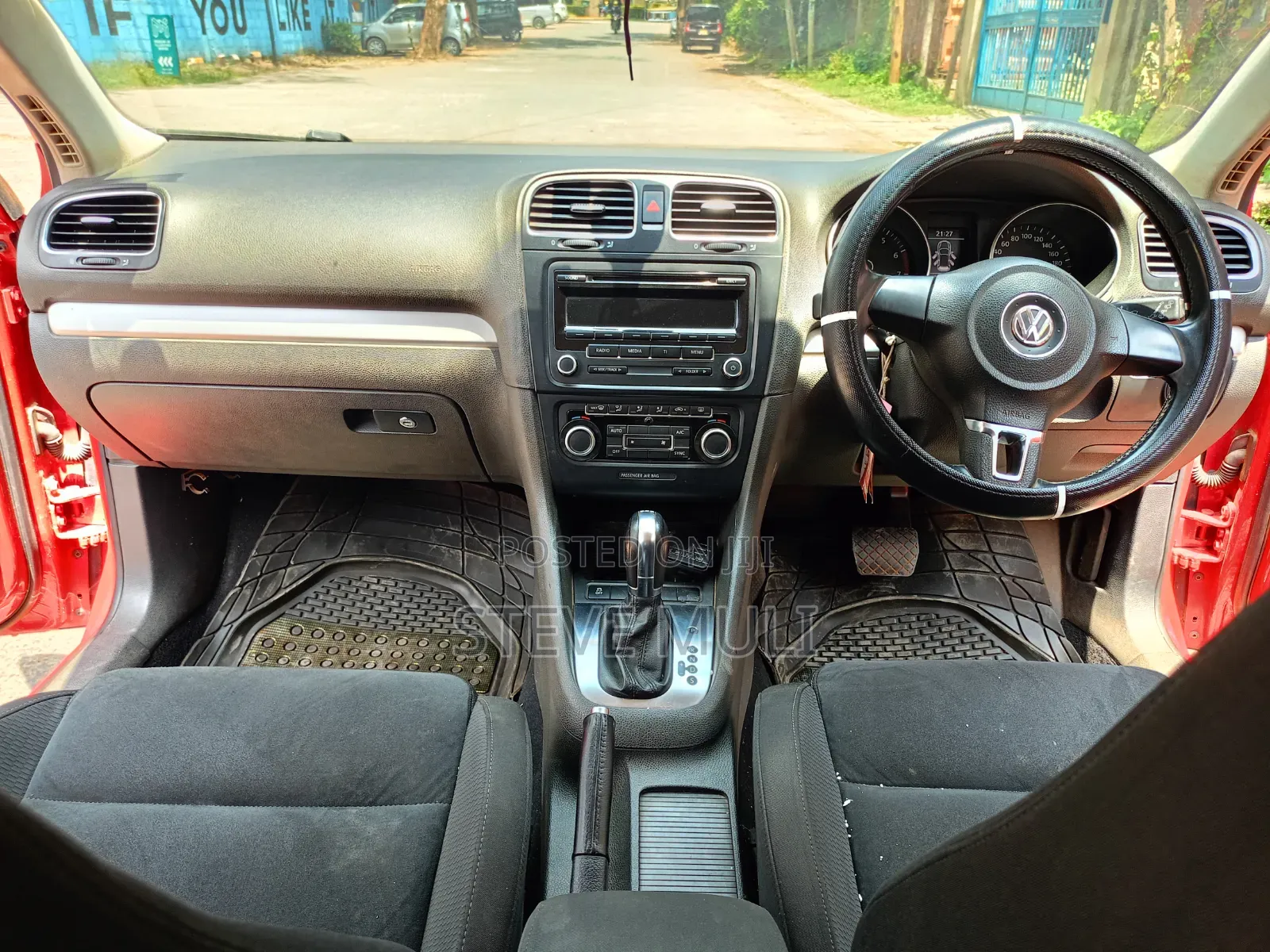 Volkswagen Golf 2013 Red
