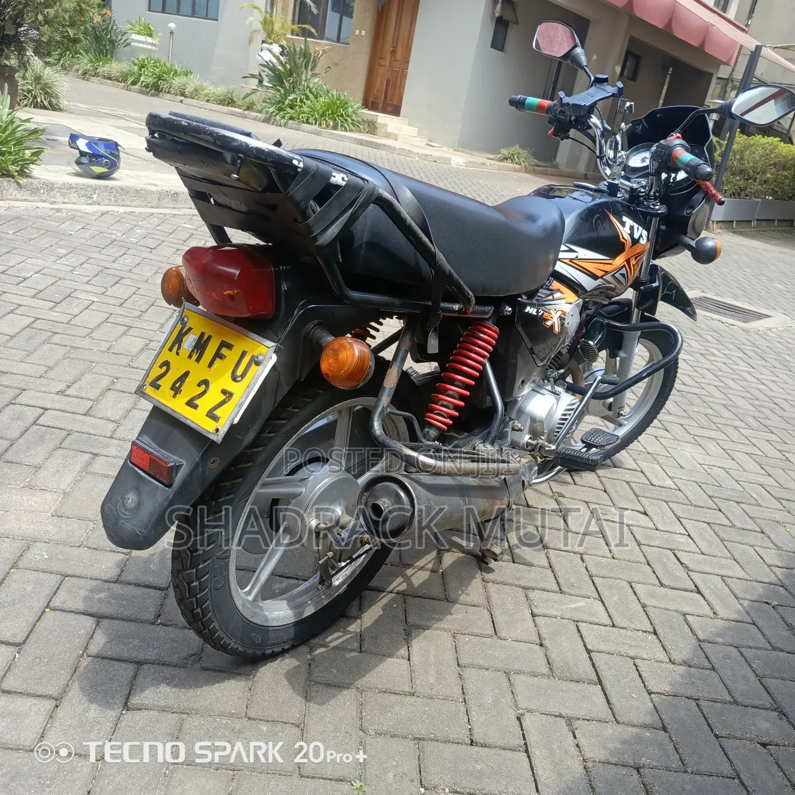 TVS HLX Plus ES 2021 Black