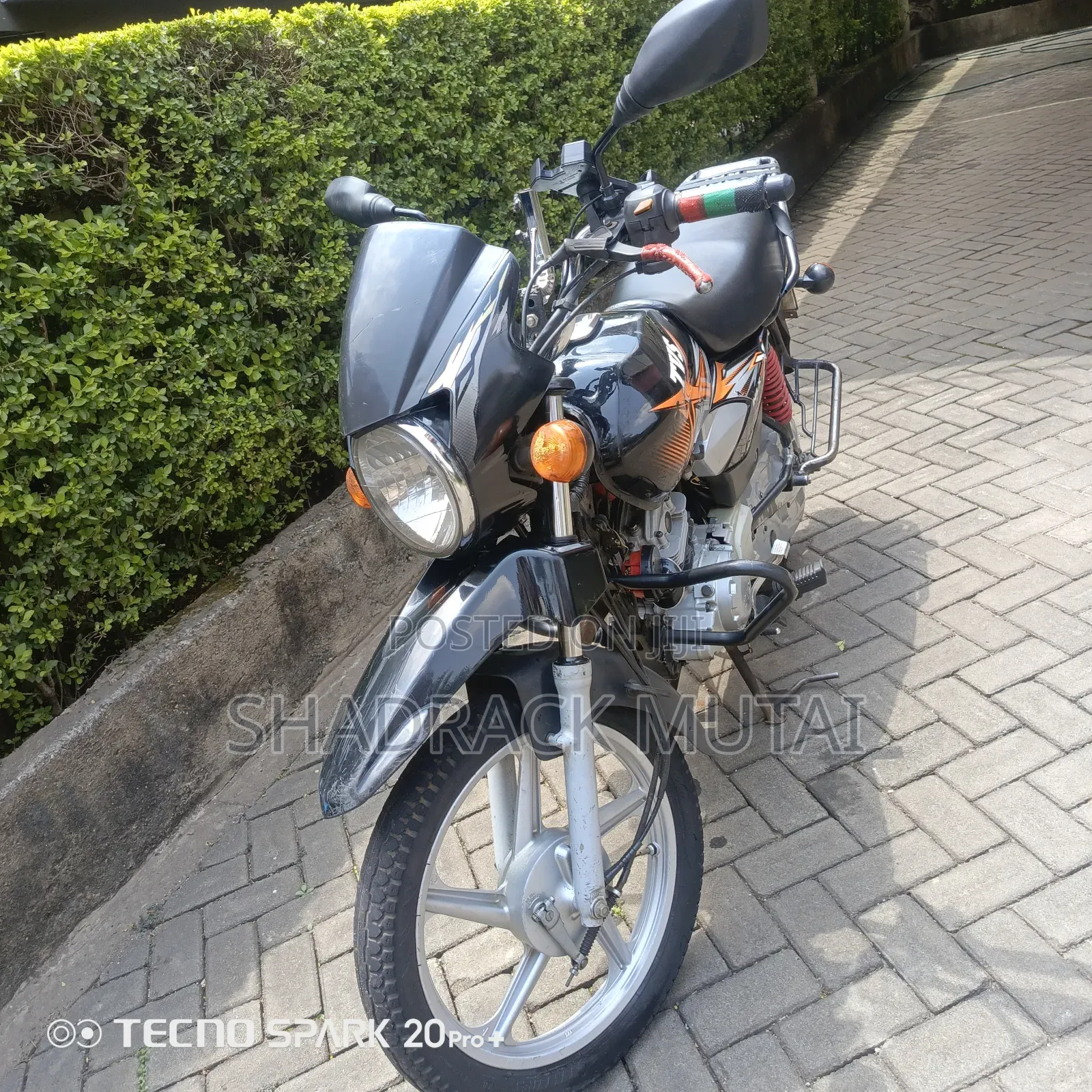 TVS HLX Plus ES 2021 Black