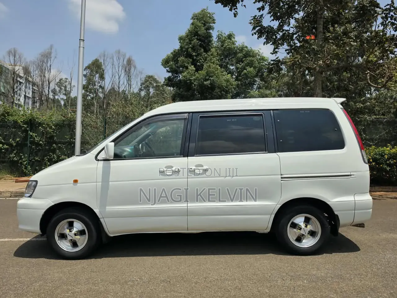 Toyota TownAce Noah 2000 White