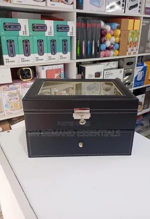 20 Slots Leather Watch Organizer With Lockable Key