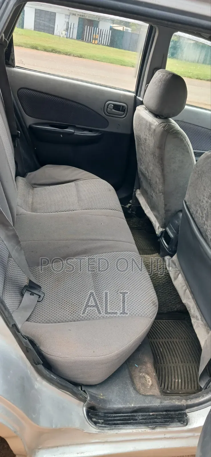 Nissan Wingroad 2003 Silver