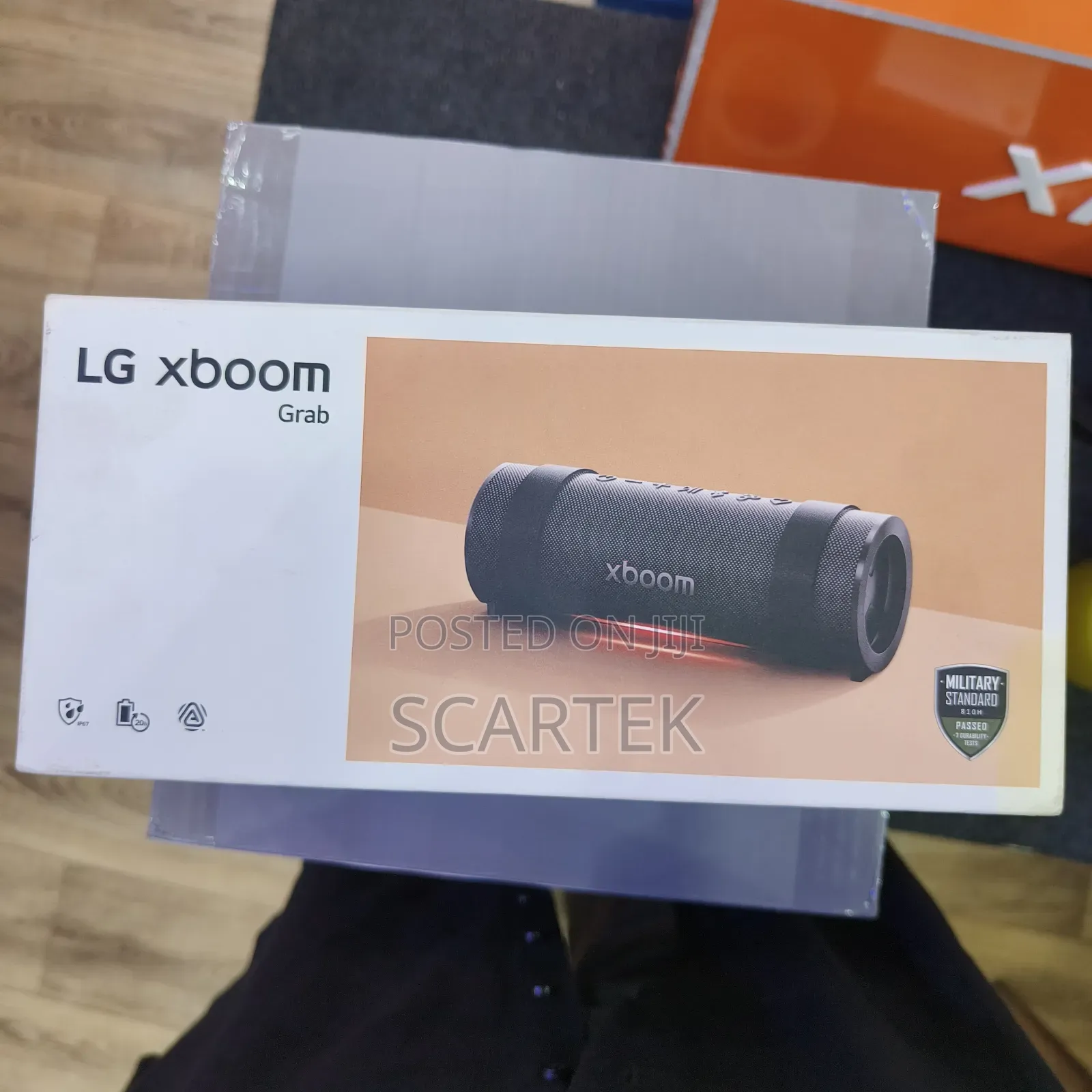 LG Xboom Grab