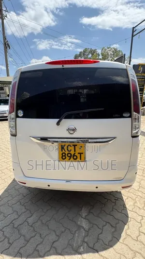 Nissan Serena 2011 White